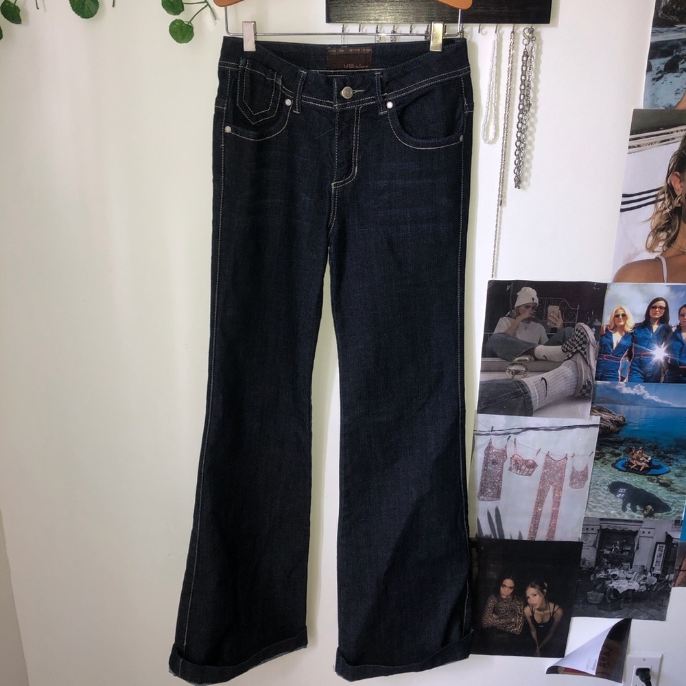 Flare jeans with white stitching